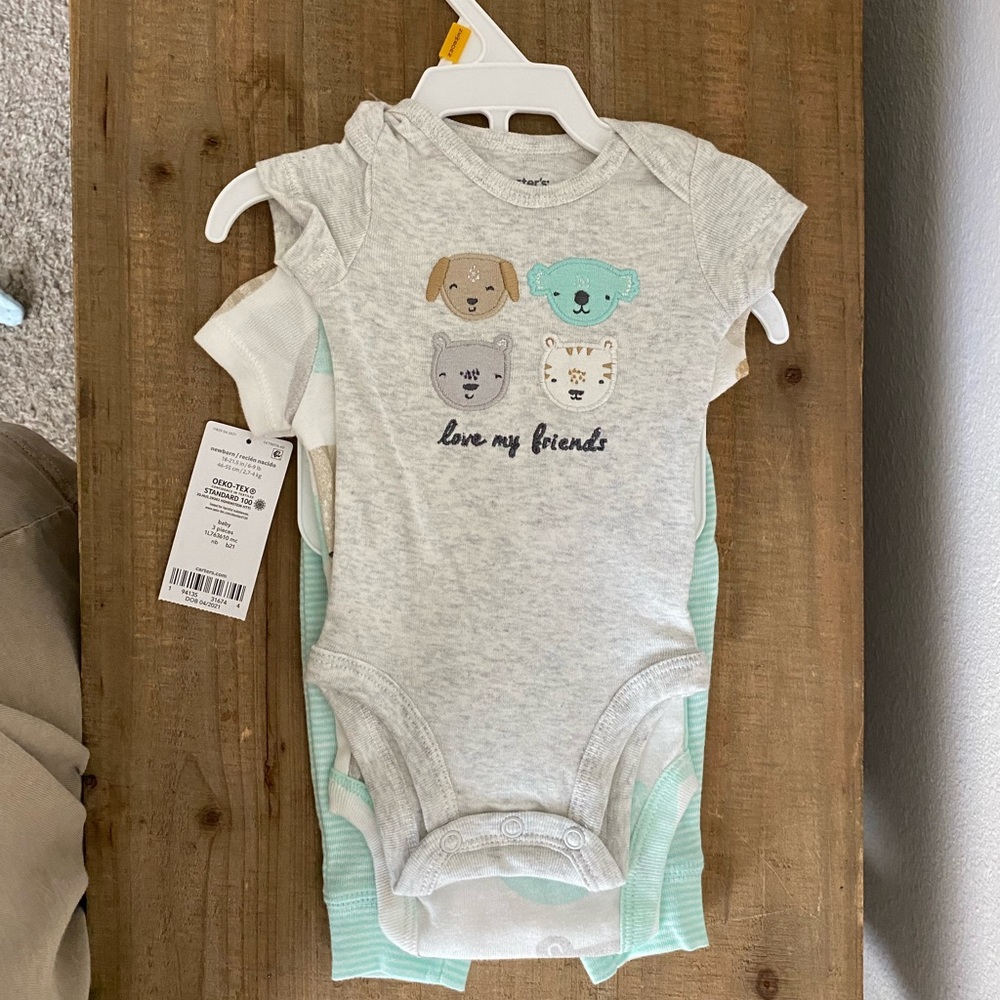 NWT Newborn 3 piece set with animals